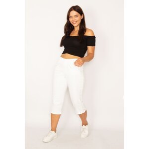 Şans Women's Large Size White Lycra Denim Capri with Stone Detail on the Front and Pocket Mouth