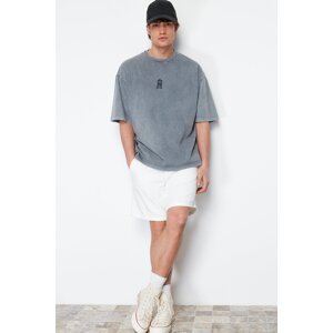 Trendyol Gray Men's Oversize/Wide Cut Antique/Pale Effect 100% Cotton T-shirt