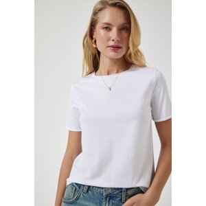 Happiness İstanbul Women's White Crew Neck Basic Knitted T-Shirt