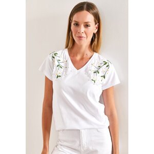 Bianco Lucci Women's Daisy Embroidered Combed Cotton Tshirt