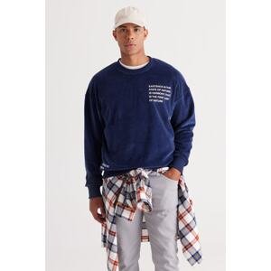 AC&Co / Altınyıldız Classics Men's Navy Blue Loose Fit Fleece Inside 3 Thread Crew Neck Long Sleeve Sweatshirt