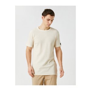Koton Základní Texturované tričko Tričkový krátký rukáv