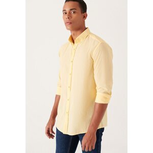 Avva Men's Yellow 100% Cotton Thin Soft Touch Buttoned Collar Long Sleeve Regular Fit Shirt