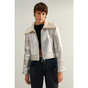 Trendyol Silver Regular Crop Plush Zipper Closure Coat