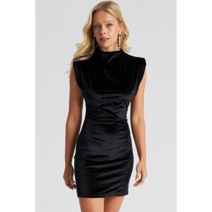 Cool & sexy dámské černé sametové mini šaty s vycpávkami GC144