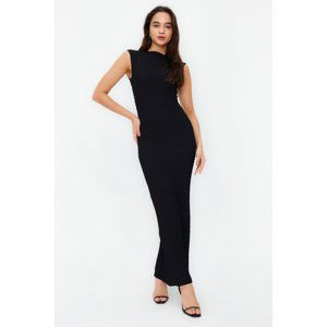 Trendyol Black Textured Fabric Fitted/Fitted Moon Sleeve Knitted Midi Dress