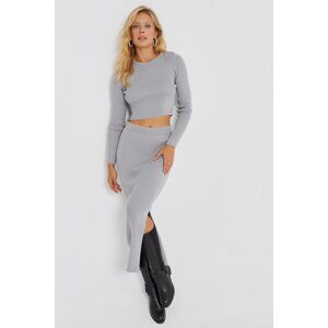 Cool & Sexy Women's Gray Silvery Knitwear Skirt Suit