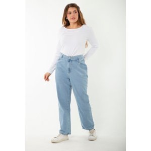 Şans Women's Large Size Blue Belt Detailed Washed Effect Jeans
