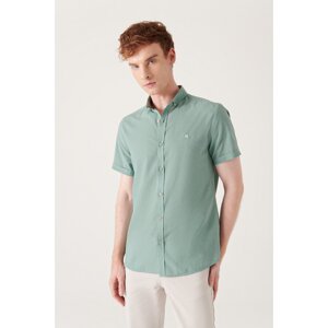 Avva Men's Green Buttoned Collar 100% Cotton Thin Short Sleeve Regular Fit Shirt