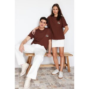 Trendyol Brown Oversize Mushroom Embroidery 100% Cotton T-Shirt