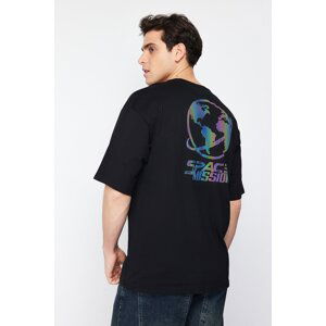 Trendyol Black Oversize/Wide-Fit 100% Cotton Back Galaxy Hologram Printed T-shirt