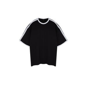 Trendyol Men's Black Oversize/Wide-Fit Contrast Detail 100% Cotton Plus Size T-shirt