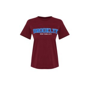 Trendyol Burgundy 100% Cotton Motto Printed Regular/Regular Cut Knitted T-Shirt