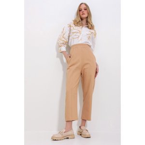 Trend Alaçatı Stili Women's Camel 3 Pocket, Elastic Waist and Stitched Front Gabardine Trousers