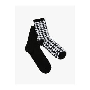 Koton Set of 2 Socks with Houndstooth Pattern