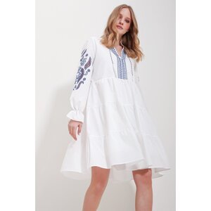 Trend Alaçatı Stili Women's White Judge Collar Lined Embroidery Embroidered Dress