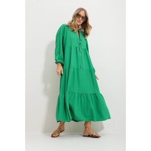 Trend Alaçatı Stili Women's Green Crew Neck Self Textured Maxi Length Dress