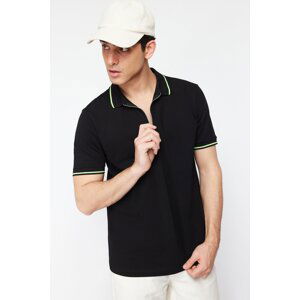 Trendyol Černé Regular / Regular Fit Zip Detailní Polo Neck tričko