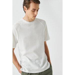 Koton Basic T-Shirt Crew Neck Textured Raglan Sleeve Detailed