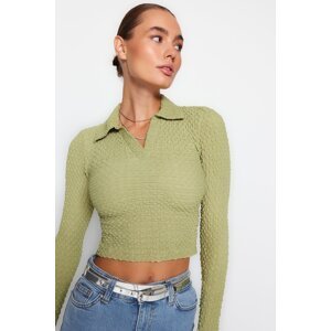 Trendyol Green Premium Textured Fabric Polo Neck Knitted Blouse with a Fitted/Simple Crop