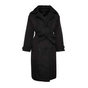 Trendyol Black Oversize široký prošívaný kabát se širokým páskem