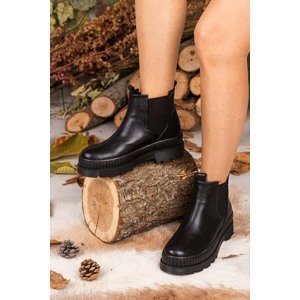 armonika Women's Black Elastic Sides Thick Flat Sole Boots