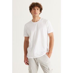 AC&Co / Altınyıldız Classics 100% Organic Cotton Men's White Slim Fit Narrow Cut Crew Neck T-Shirt
