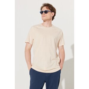 ALTINYILDIZ CLASSICS Men's Beige Long Fit Crew Neck 100% Cotton T-Shirt