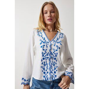 Happiness İstanbul Women's White V-Neck Embroidered Linen Blouse