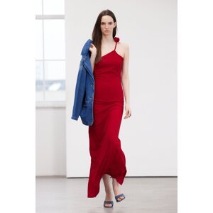 Trendyol Limited Edition Red Body-Fitting Night Long Evening Dress