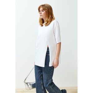 Trendyol White 100% Supreme Slit Oversize/Wide Mold Asymmetrical Knitted T-Shirt