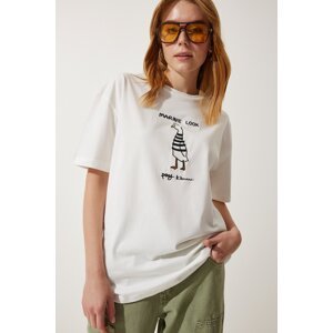 Happiness İstanbul Women's White Embroidered Oversize Knitted T-Shirt