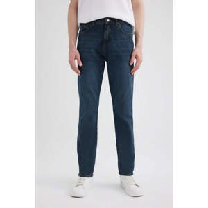 DEFACTO Straight Fit Normal Waist Pipe Leg Jeans