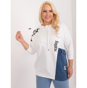 Ecru delší halenka plus size s nápisy