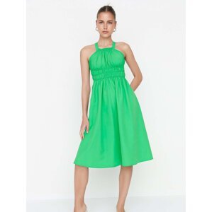 Světle zelené šaty na ramínka Trendyol
