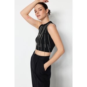 Trendyol černý crop top s kamínkovými detaily a pleteným vzorem