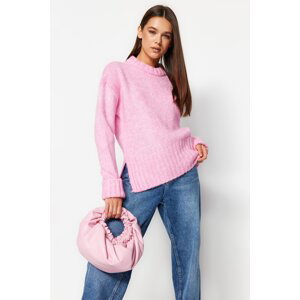 Růžový měkký texturovaný silný svetr s kulatým výstřihem od značky Trendyol