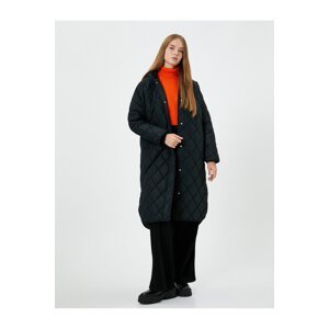 Koton prošívaný dlouhý kabát s kapucí a kapsou