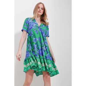 Trend Alaçatı Stili dámské zelené šaty z viskózy s volánkem a výstřihem do V