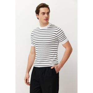 Trendyol White Slim-Tight Fit Crew Neck Striped Knitwear T-Shirt