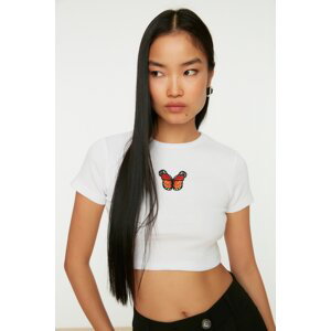 Trendyol White Butterfly Embroidered Fitted/Simple Crop Crew Neck Knitted T-Shirt