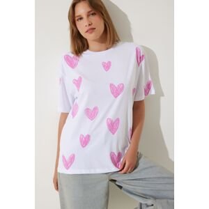 Happiness İstanbul Women's White Pink Heart Printed Oversize Cotton T-Shirt